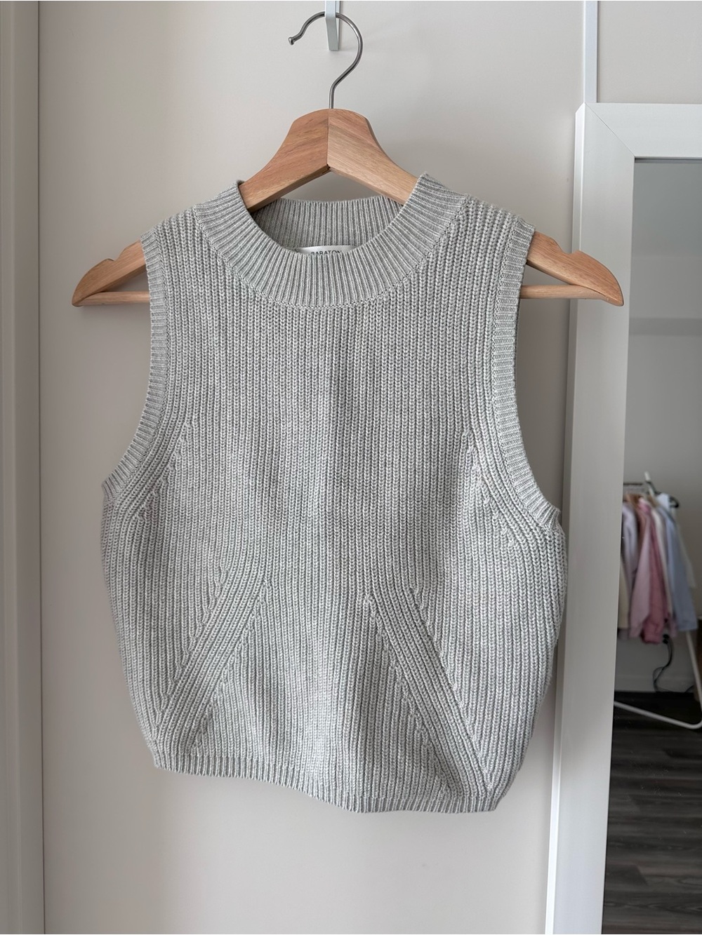 Aritzia Babaton Gray Knit Sweater Tank